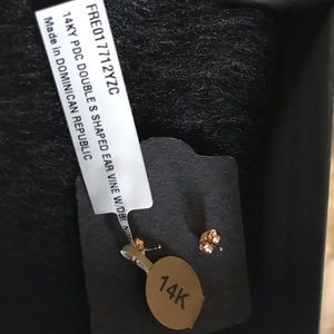 NWT 14k gold earrings